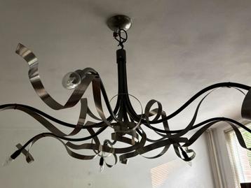 Zilverkleurige kroonluchter modern met led beschikbaar voor biedingen