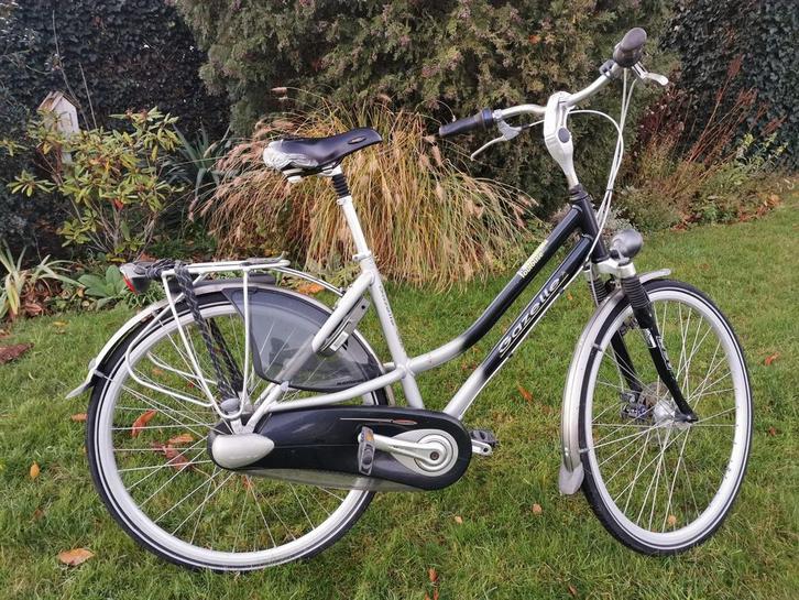 Gazelle damesfiets type Toulouse (lees tekst aub), Fietsen en Brommers, Fietsen | Dames | Damesfietsen, Gebruikt, Gazelle, Versnellingen