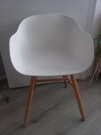 Eetkamerstoel kuipstoel Kwantum kunststof wit eiken poot, Huis en Inrichting, Stoelen, Ophalen, Kunststof, Wit, Zo goed als nieuw
