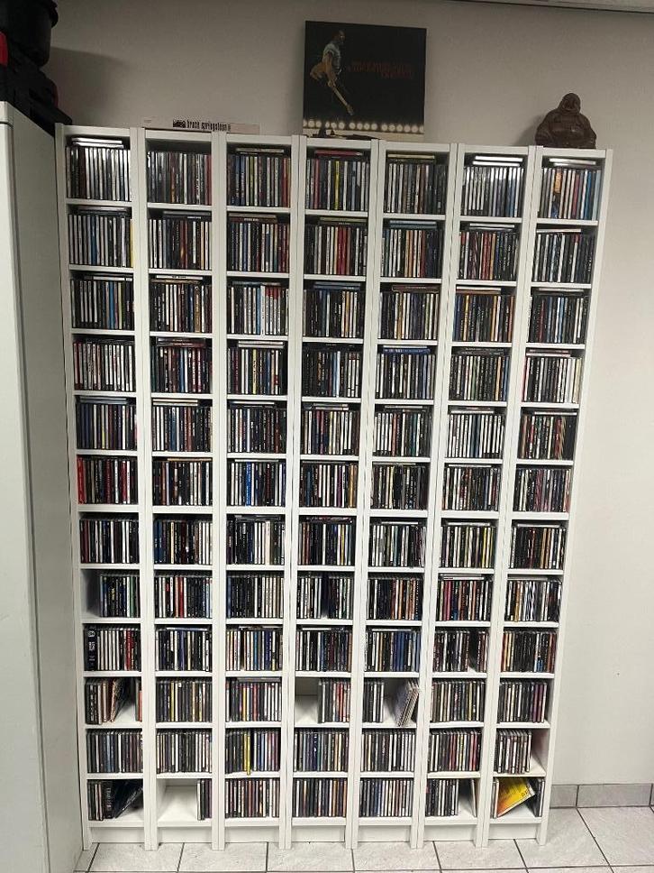cd / dvd rek / kast, Huis en Inrichting, Woonaccessoires | Cd- en Dvd-rekken, Zo goed als nieuw, Cd's of Dvd's, Hout, Ophalen