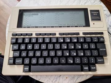 Vintage Tandy trs80 model 102 notebook beschikbaar voor biedingen