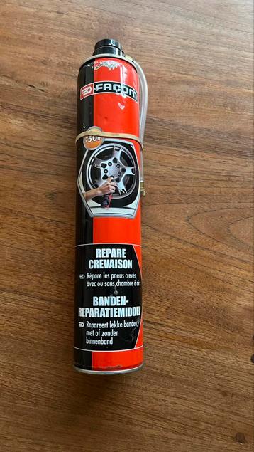 Bandenreparatiemiddel MOET WEG voor 20 SEPT beschikbaar voor biedingen