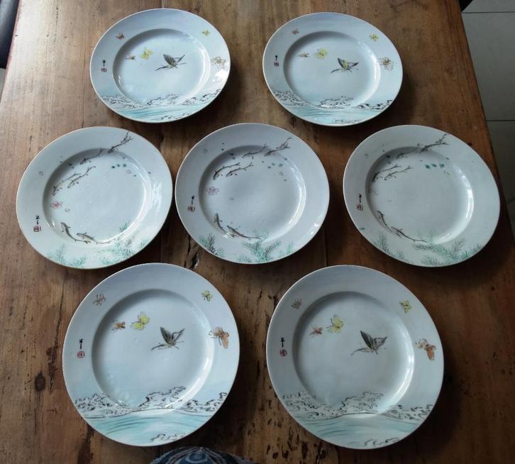 7 antieke Satsuma borden met vissen en vlinders, 19e eeuw, Antiek en Kunst, Kunst | Niet-Westerse kunst, Ophalen