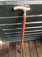 mooie houten wandelstok met sierlijke handgreep, Ophalen of Verzenden, Zo goed als nieuw