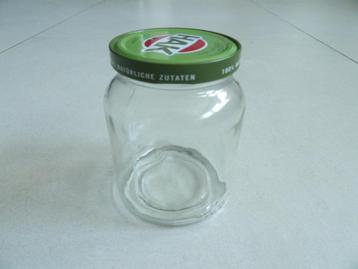 9 WEK /knutsel POTJES met groen deksel ( hak )10 cm x 7 cm beschikbaar voor biedingen