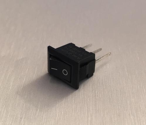 Nu Verkrijgbaar : 2 Standen Schakelaar 3 Lang Polig, Hobby en Vrije tijd, Elektronica-componenten, Nieuw, Verzenden