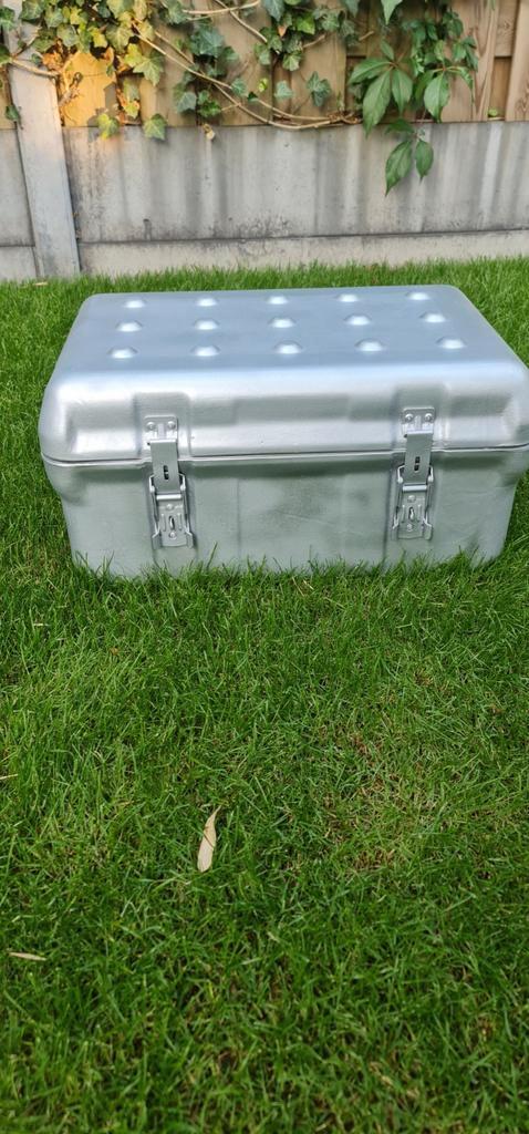 Kist - Vintage Zilverkleurig, Huis en Inrichting, Woonaccessoires | Kisten, Gebruikt, Minder dan 50 cm, Minder dan 50 cm, Minder dan 50 cm