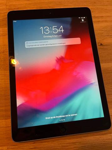 iPad Air eerste model eerste gen met barst 