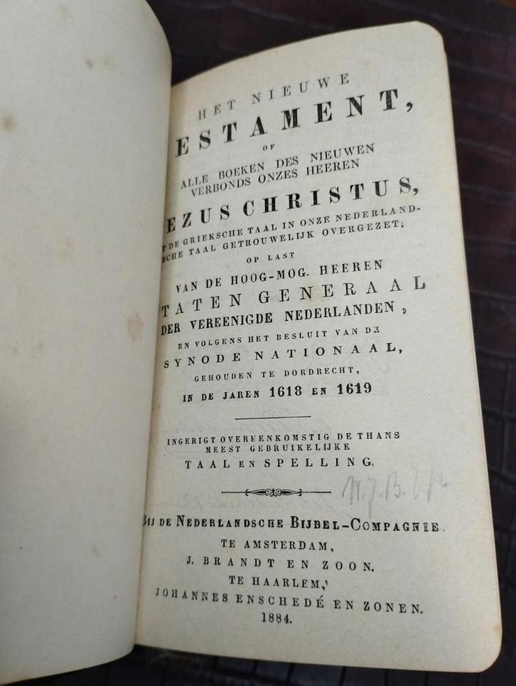 oude bijbel 1884 jaar nieuw testament, Antiek en Kunst, Antiek | Boeken en Bijbels, Ophalen of Verzenden