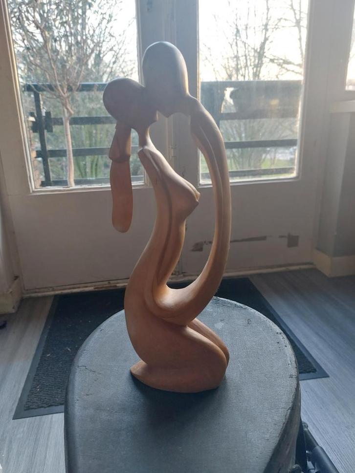 Houten standbeeld "Sensueel Stel" van Coco Papaya, Antiek en Kunst, Kunst | Beelden en Houtsnijwerken, Ophalen of Verzenden