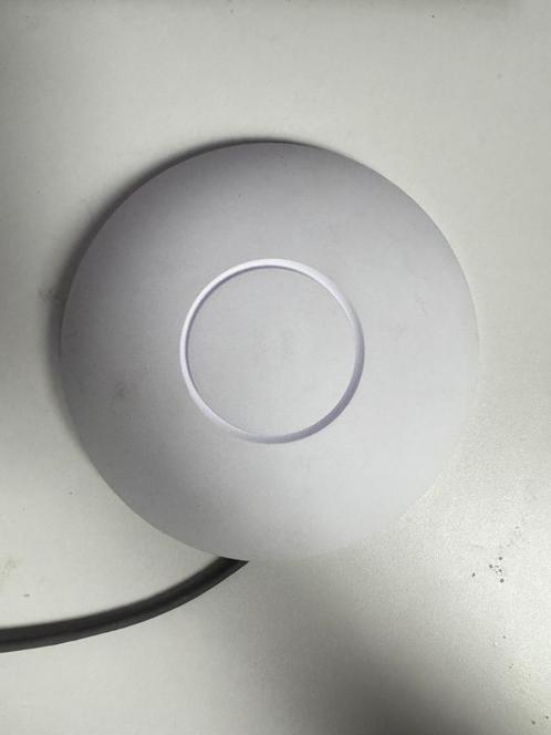 Ubiquiti UniFi AP AC LR Access Point, Computers en Software, Accesspoints, Zo goed als nieuw, Ophalen