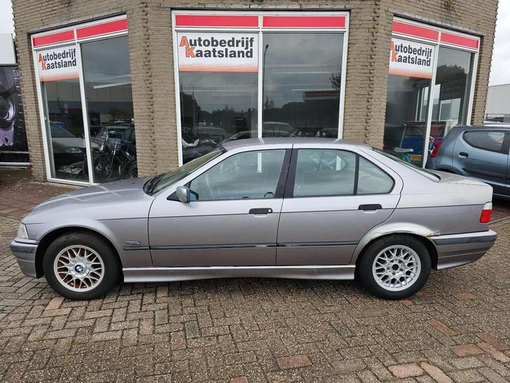 BMW 3-serie 316i, Auto's, BMW, Bedrijf, Te koop, 3-Serie, ABS, Airbags, Centrale vergrendeling, Elektrische ramen, Lichtmetalen velgen