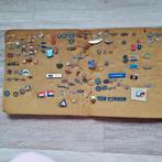 Collectie oude auto, bromfiets en benzine speldjes, Verzamelen, Speldjes, Pins en Buttons, Ophalen, Gebruikt, Overige onderwerpen