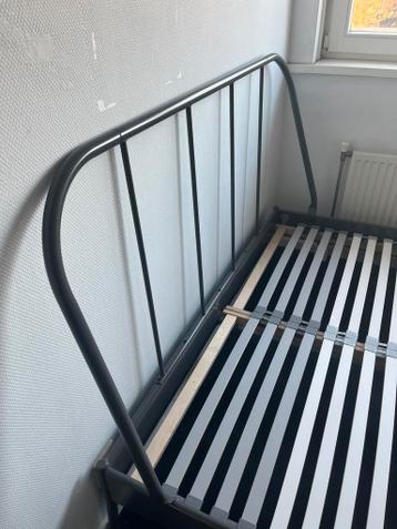 Bedframe met lattenbodem 140/200 - afbeelding 4