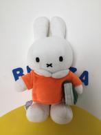 1550 miffy Nijntje met boek, Ophalen of Verzenden, Zo goed als nieuw, Konijn