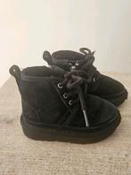 Uggs maat 21, Kinderen en Baby's, Kinderkleding | Schoenen en Sokken, Ophalen of Verzenden, Zo goed als nieuw, Meisje