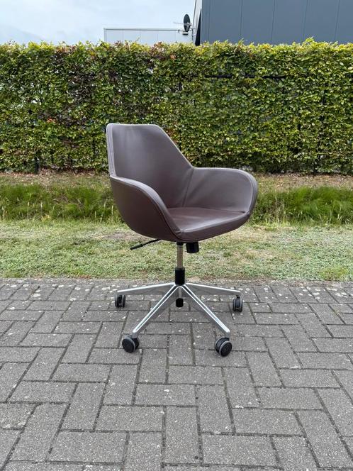 24X Profim 10E leder, Huis en Inrichting, Stoelen, Gebruikt, Vijf, Zes of meer stoelen, Leer, Bruin, Ophalen of Verzenden