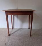 Vintage antiek houten eettafeftje, bureautje, plantentafel, Ophalen