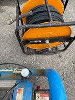 Falcon buis Compressor met slang, Ophalen, Gebruikt, 6 tot 10 bar, Minder dan 200 liter/min