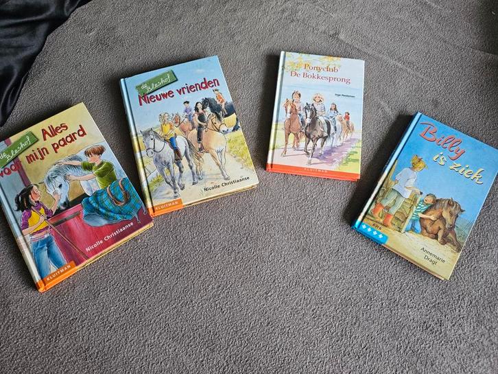 Monica Maas - Bobbi krijgt een huisdier, Boeken, Kinderboeken | Baby's en Peuters, Zo goed als nieuw, Ophalen of Verzenden