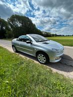 Peugeot 206 1.6 16V CC 2004 Grijs, Voorwielaandrijving, 4 cilinders, Cabriolet, 4 stoelen