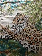 Luipaard Sjaal 145x110, Kleding | Dames, Mutsen, Sjaals en Handschoenen, Ophalen of Verzenden, Zo goed als nieuw, Maat 46/48 (XL) of groter