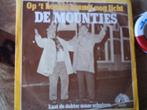 mounties - op 't hoekje brandt nog licht 13f, Cd's en Dvd's, 7 inch, Single, Ophalen of Verzenden, Zo goed als nieuw