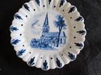 klein Delfts-blauw bordje met kerk van Handel diameter 15 cm, Ophalen of Verzenden