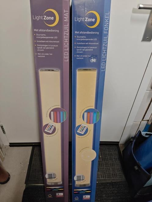 2x Light Zone LED Lichtzuil, Huis en Inrichting, Lampen | Vloerlampen, Nieuw, 100 tot 150 cm, Kunststof, Metaal, Ophalen of Verzenden