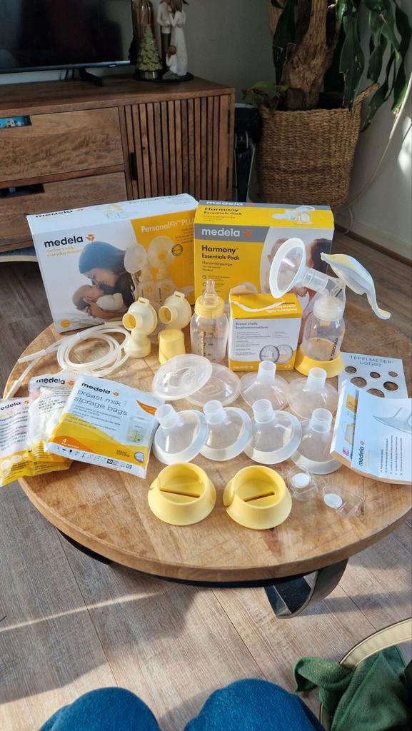 Medela harmony en pakket voor symphony, Kinderen en Baby's, Babyvoeding en Toebehoren, Zo goed als nieuw, Borstkolf, Ophalen of Verzenden
