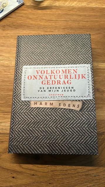 Volkomen onnatuurlijk gedrag beschikbaar voor biedingen