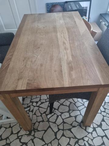 Eikenhouten Eettafel - 140x80 cm beschikbaar voor biedingen