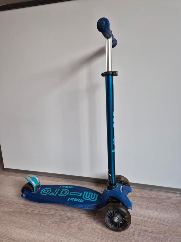 Micro maxi step deluxe led blauw 3 wielen, Fietsen en Brommers, Steps, Gebruikt, Gewone step, Ophalen of Verzenden