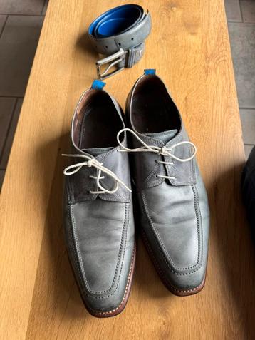 Floris van Bommel schoenen lichtblauw maat 8,5 met riem beschikbaar voor biedingen