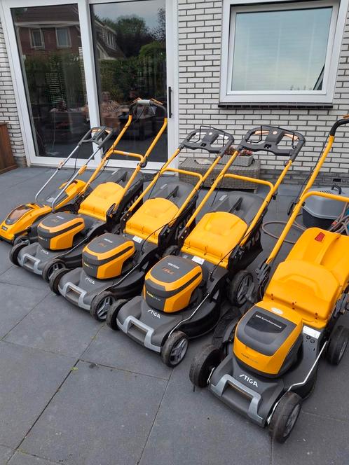 STIGA ZWAARSTE elektrische grasmaaiers 80 volt, Tuin en Terras, Grasmaaiers, Zo goed als nieuw, Cirkelmaaier, Ophalen of Verzenden