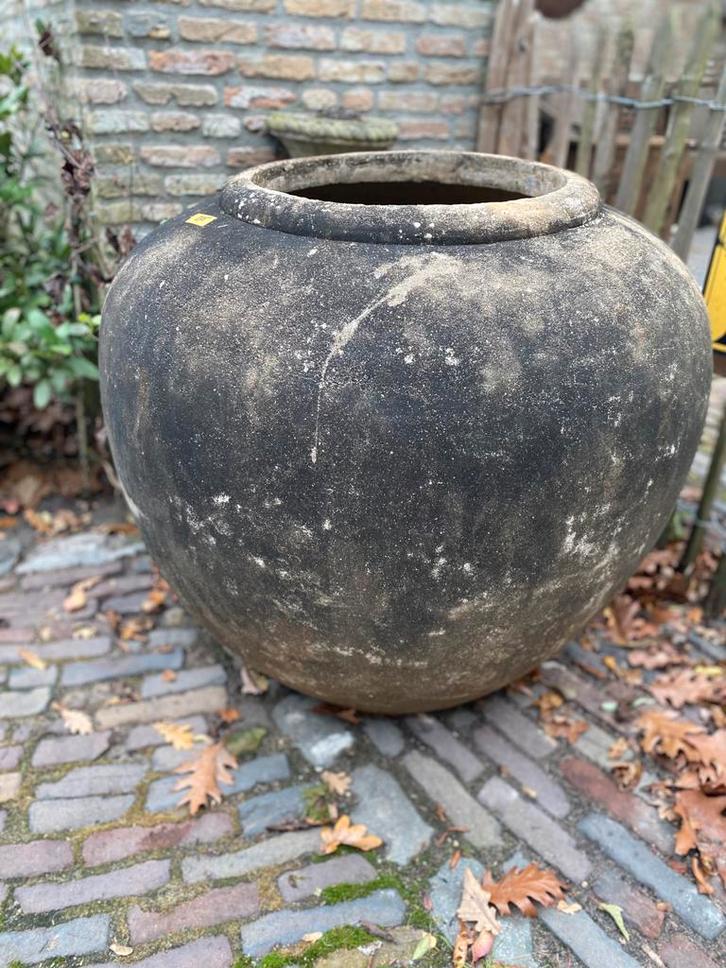 Oude XXL pot van steen, Tuin en Terras, Bloempotten, Gebruikt, Steen, Binnen, Balkon, Tuin, 70 cm of meer, 40 cm of meer, Rond