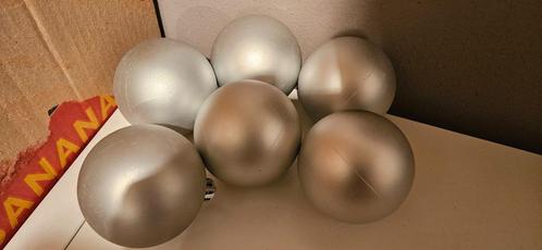VOOR DE KLEINE BEURS  set kerstballen voor maar € 1,00, Diversen, Kerst, Zo goed als nieuw, Ophalen of Verzenden