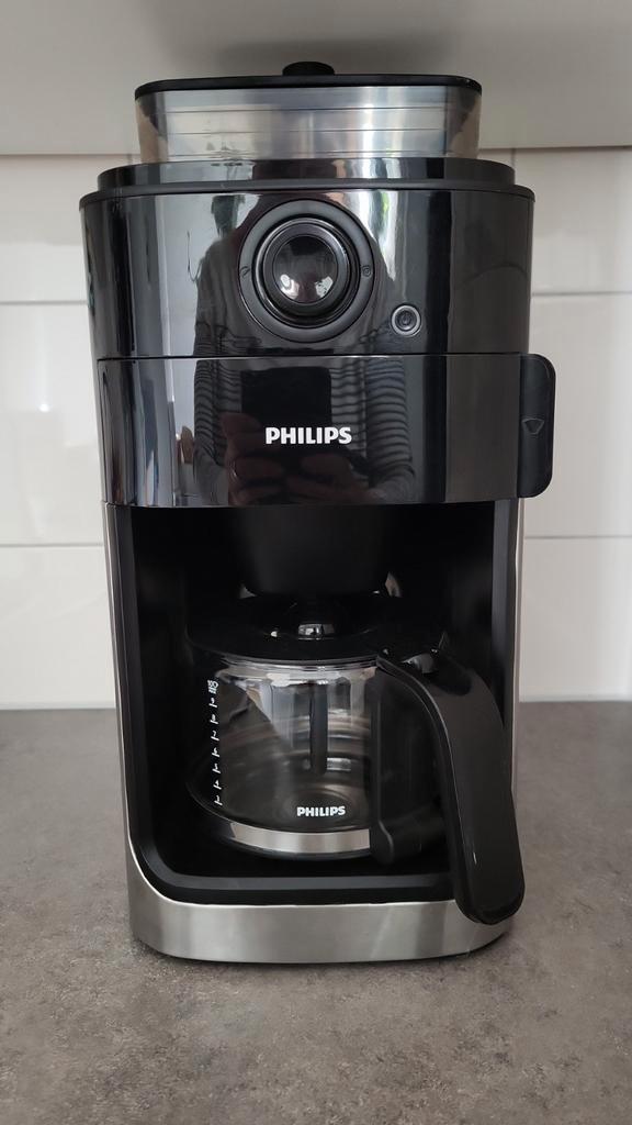Philips HD7767 Grind & Brew koffiezetapparaat met hele bonen, Witgoed en Apparatuur, Koffiezetapparaten, Zo goed als nieuw, Koffiebonen