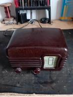 Bakelieten baby radio in goede staat, Ophalen of Verzenden