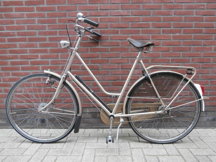 Zeer mooie Gazelle Solide dames 57 cm. met stangremmen, Fietsen en Brommers, Fietsen | Oldtimers, 55 tot 59 cm, Ophalen