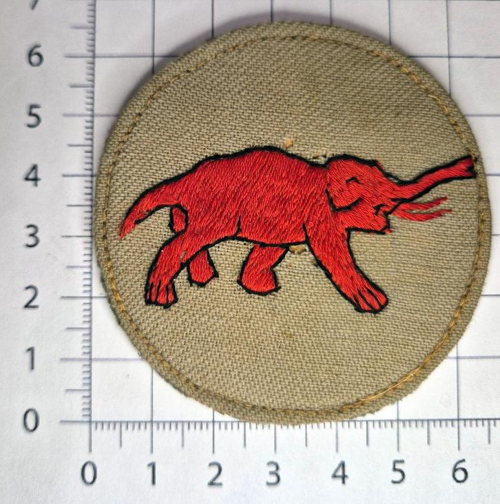 KL KNIL Mouwembleem Brigade Bali Lombok, Verzamelen, Militaria | Algemeen, Landmacht, Embleem of Badge, Nederland, Verzenden