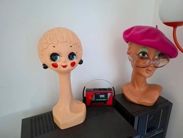 VINTAGE RETRO SPACE AGE JAREN 60 TWIGGY SIXTIES SEVENTIES beschikbaar voor biedingen