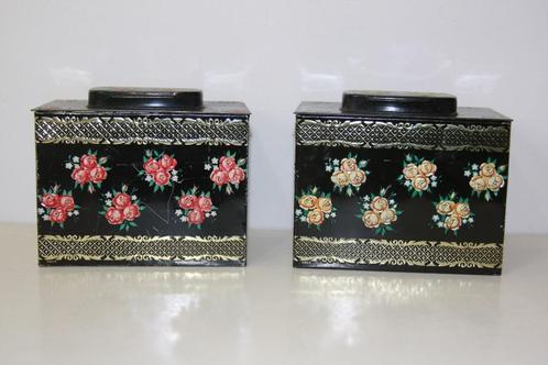 Vintage blikken zwart met roosjes (2x), Verzamelen, Blikken, Overige, Overige merken, Ophalen