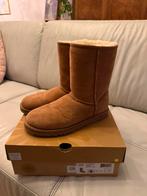 Originele Uggs W classic Short W maat 39, Ophalen of Verzenden, Zo goed als nieuw, Bruin