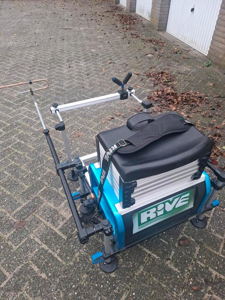 Rive Visplateau met Accessoires, Watersport en Boten, Hengelsport | Karpervissen, Gebruikt, Overige typen, Ophalen of Verzenden