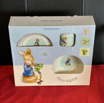 Peter Rabbit kadoset Christening, Wedgwood, mok/bord/schaal beschikbaar voor biedingen