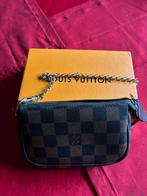 Louis Vuitton mini pochette Damier, Sieraden, Tassen en Uiterlijk, Tassen | Damestassen, Ophalen of Verzenden, Zo goed als nieuw