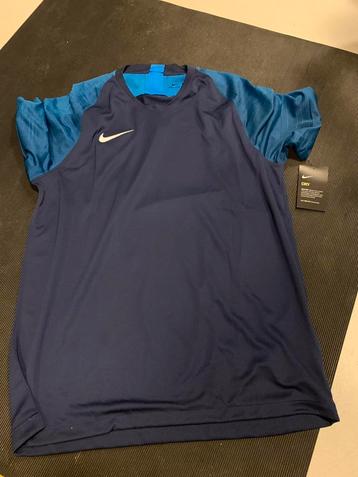 NIEUW -  Nike shirtjes Dri Fit senioren  (3x M, 10x L ) beschikbaar voor biedingen