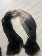 Sjaal grijs beige nieuw, Kleding | Dames, Ophalen of Verzenden, Zo goed als nieuw, Maat 46/48 (XL) of groter, Sjaal