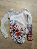 Turnpak wit merk decatlon, Sport en Fitness, Turnen, Kindermaat 122 t/m 140, Ophalen, Gebruikt, Turnpak(je)